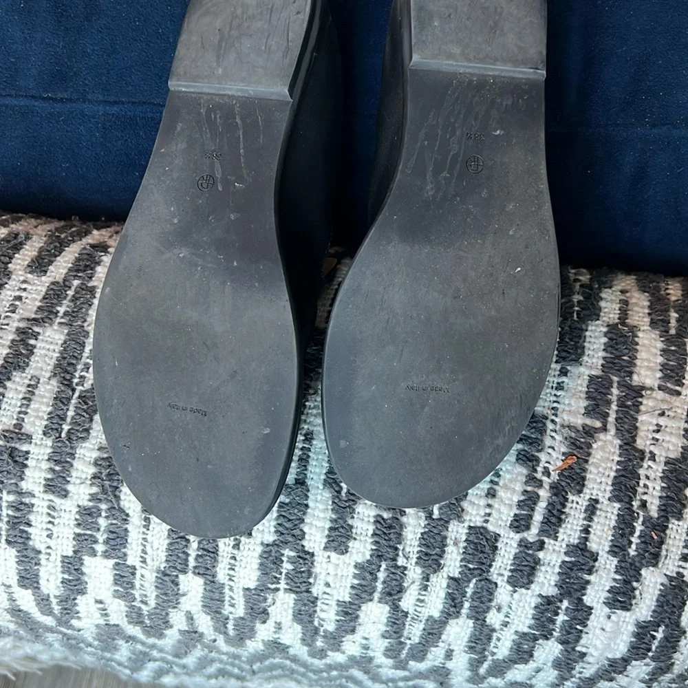 THE ROW Canal Leather Slip-On Loafers - Picture 5 of 10